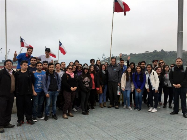 Puerto San Antonio recibió visita de estudiantes de Inacap - MundoMaritimo.cl