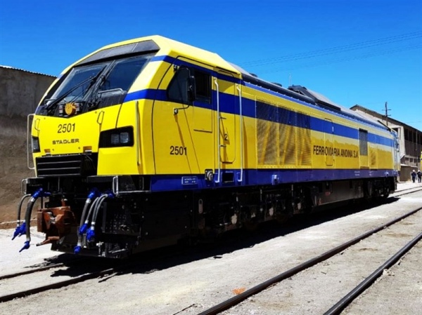 Empresa Ferroviaria Andina de Bolivia adquirió tres para