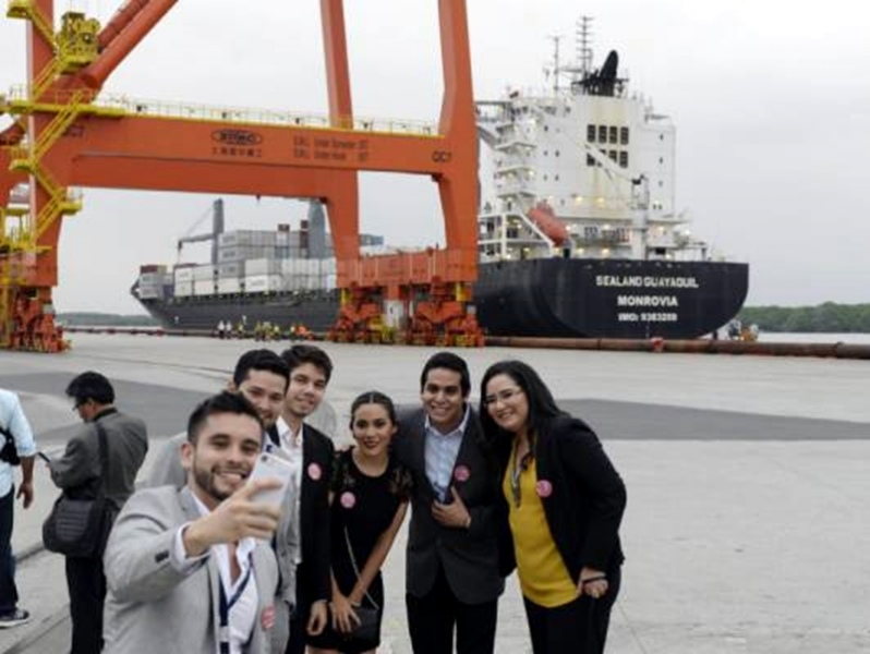 SeaLand bautiza buque en Ecuador con el nombre de "Guayaquil