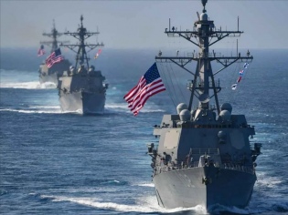 Posibles negociaciones entre EE.UU. e Irán moderan mercados, pero persiste crisis en el transporte petrolero